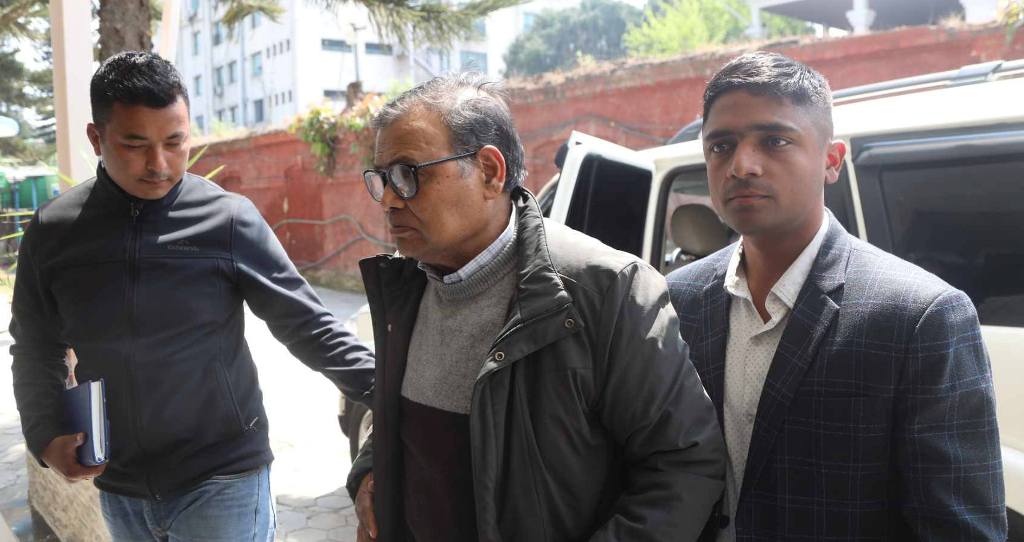 कृष्णबहादुर महरा सीआईबी कार्यालयमा