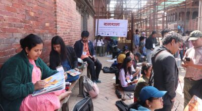 कृष्णमन्दिर नियाल्दै, क्यानभासमा उतार्दै