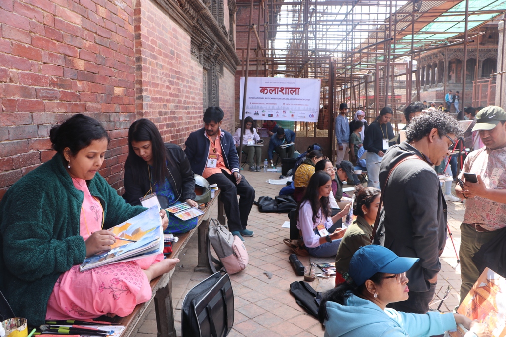 कृष्णमन्दिर नियाल्दै, क्यानभासमा उतार्दै