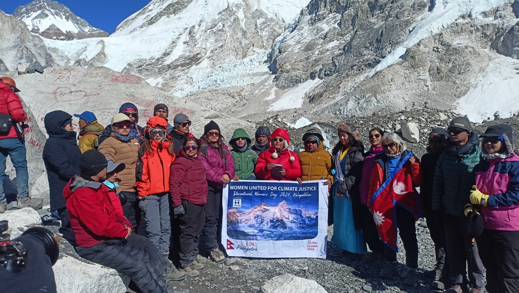 सगरमाथा आधार शिविरमा नारी दिवस