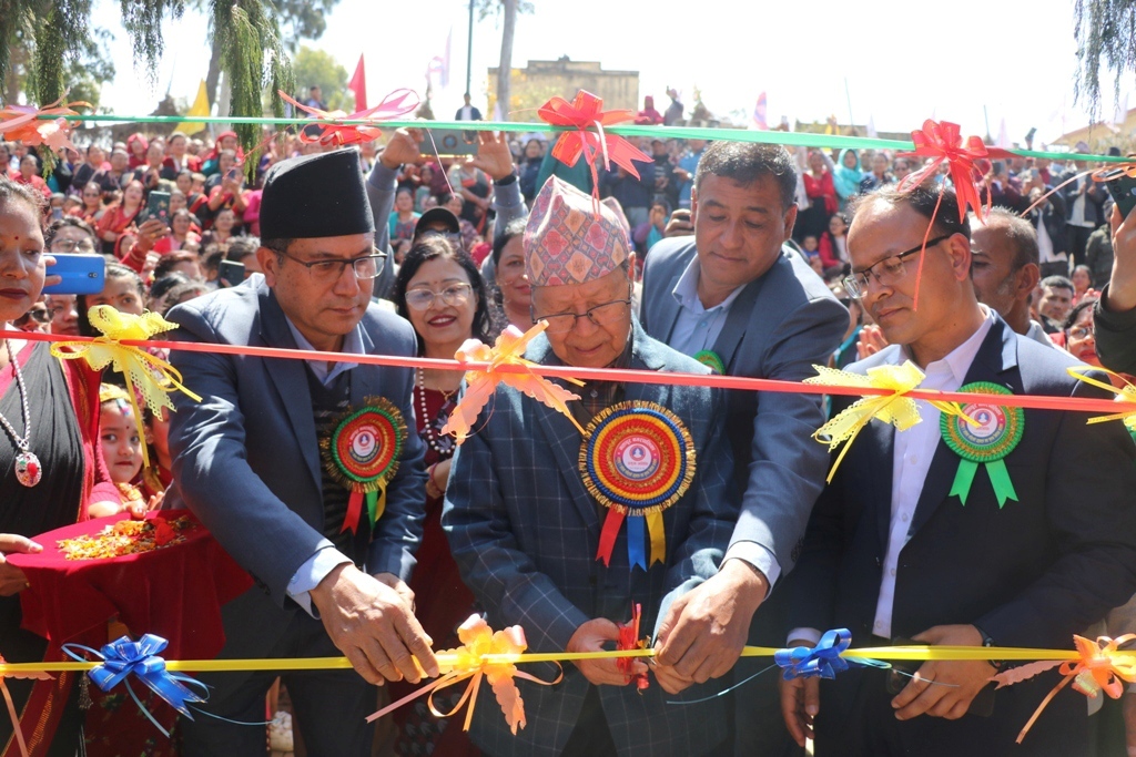 नारायणमान बिजुक्छेँ