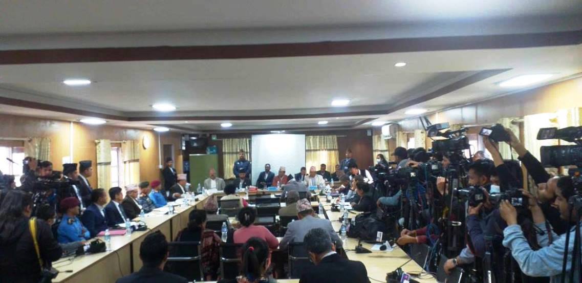 राज्य व्यवस्था समितिको बैठकमा गृहमन्त्री लामिछाने उपस्थित