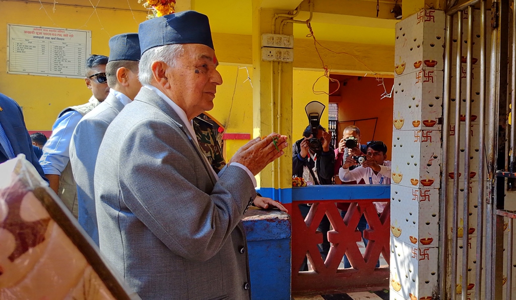 राष्ट्रपति पौडेलद्वारा जलेश्वरनाथको पूजा अर्चना