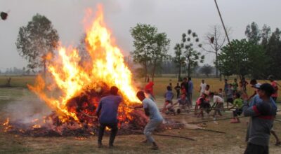 परम्परागतरुपमा होली