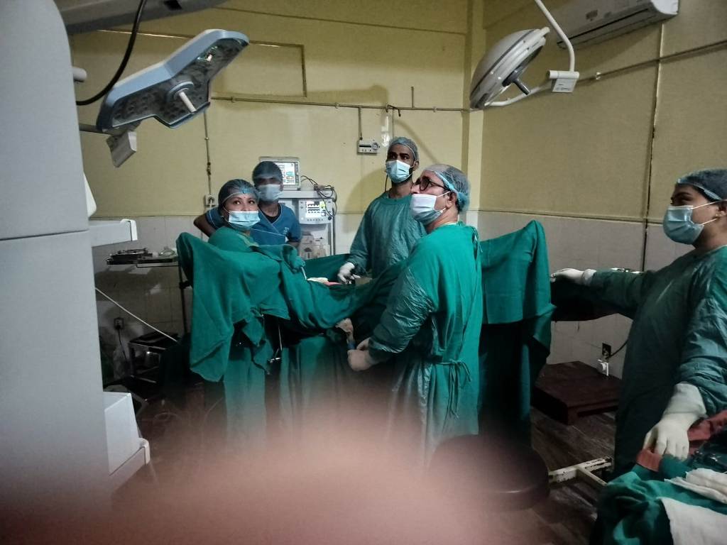 पाठेघरको शल्यक्रिया