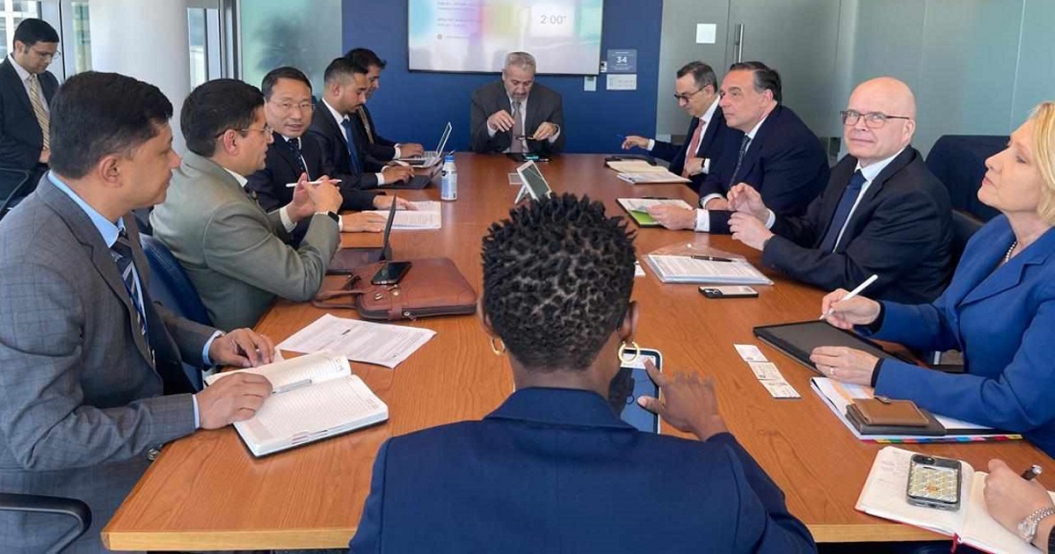 अर्थमन्त्री पुन र विश्व बैंकका दुई उपाध्यक्षबीच भेटवार्ता