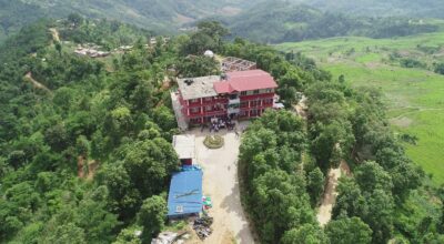 गोरखाका स्थानीय तहमा सार्वजनिक पद धारण गरेका व्यक्तिले आफ्ना बालबालिकालाई अनिवार्य रूपमा सामुदायिक विद्यालयमा पढाउनुपर्ने भएको छ ।