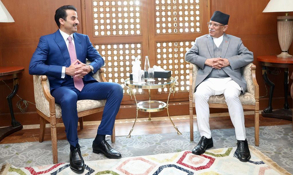 अमिर शेख तमिम बिन हमाद अल थानी र प्रधानमन्त्री प्रचण्ड