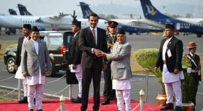 कतारका राजा आइपुगे नेपाल, राष्ट्रपति गरे स्वागत