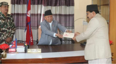 कर्णालीका मुख्यमन्त्री शर्माले प्रदेश प्रमुखसमक्ष बुझाए राजीनामा