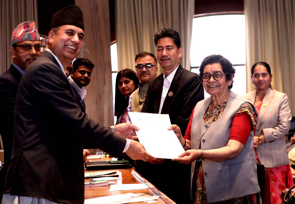 विष्णुदेवी पुडासैनी र विमला घिमिरे