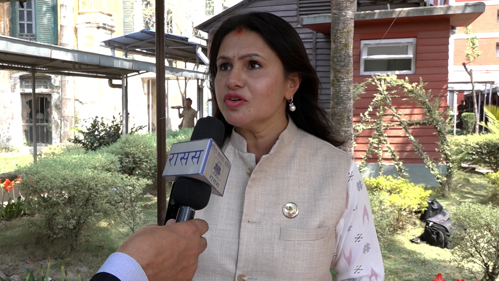 नागिना यादव