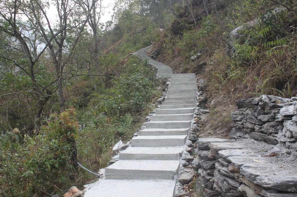 पक्की पदमार्ग