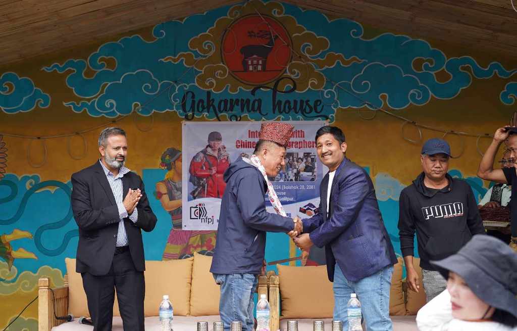 चिनियाँ फोटोग्राफरसँग एनएफपिजे नेपालको अन्तर्क्रिया