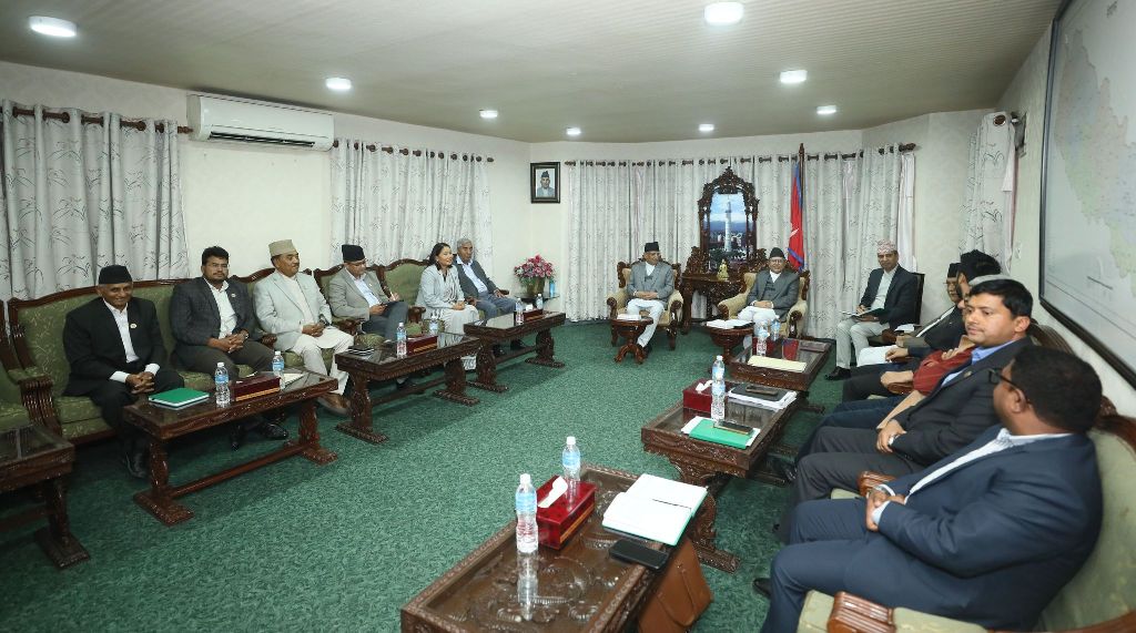 सभामुखले बोलाएको प्रमुख दलका शीर्ष नेताको बैठक सुरु