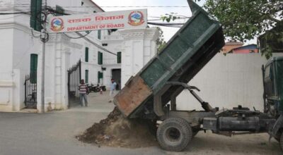 एक ट्रक धूलो उपहार