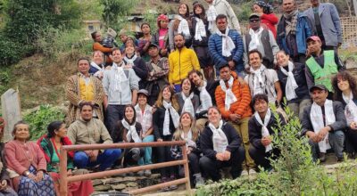 भिरमा मह काढेको छायाङ्कन गर्न नेशनल जियोग्राफी टोली म्याग्दीमा