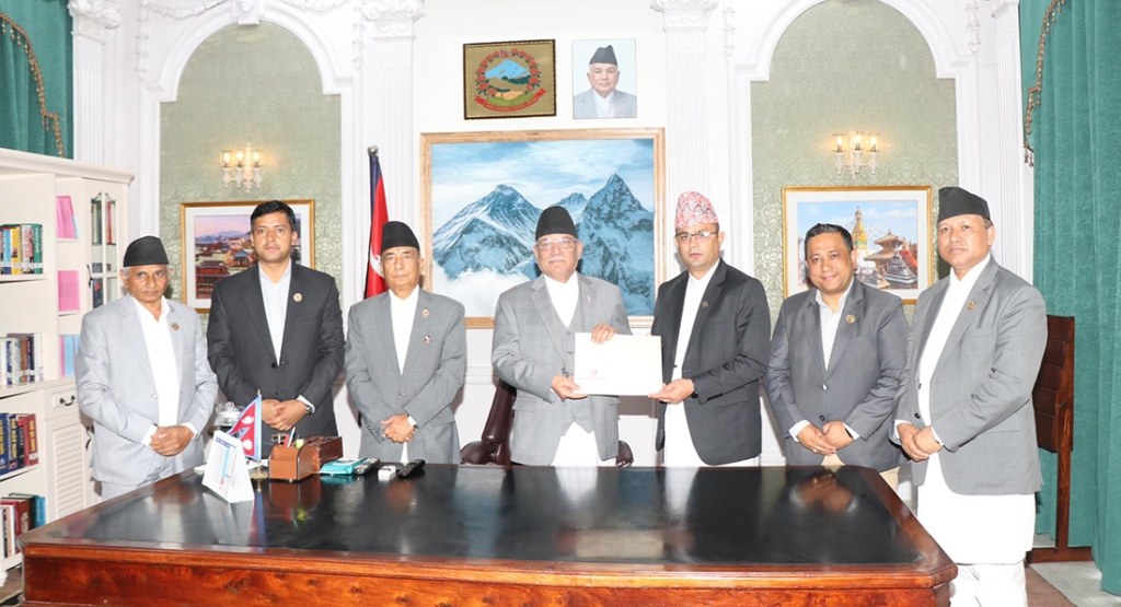 संसदीय छानबिन समितिको कार्यादेश प्रधानमन्त्रीलाई बुझाइयो