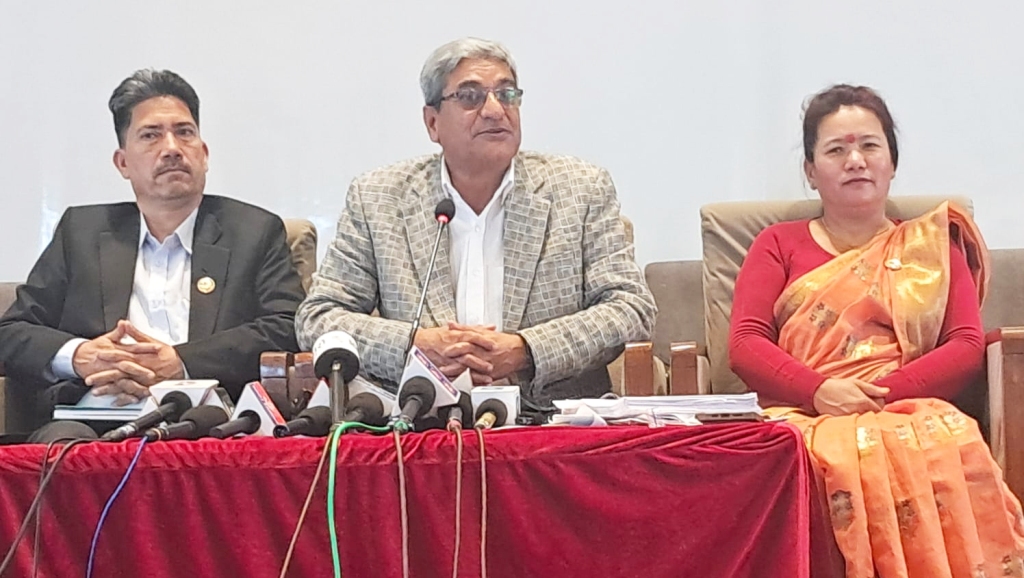 रमेश लेखक