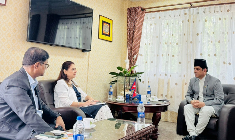 दामोदर भण्डारी र ड्यानियला मरियाना सेजोनोभ ताने