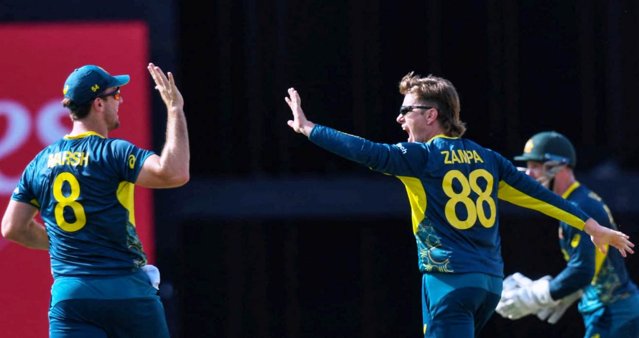 विश्वकप क्रिकेट : इङ्ल्याण्डलाई हराउदै अष्ट्रेलिया विजयी बार्बाडसमा गए राति सम्पन्न खेलमा पहिले