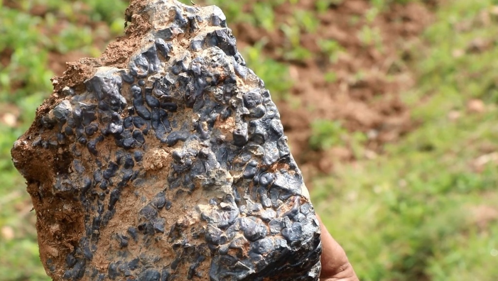 भोजपुरको सेल्मे फलाम खानी