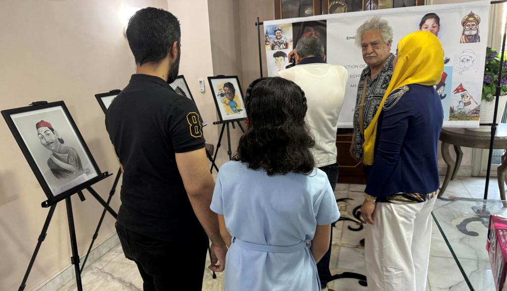 कायरोमा नेपालसम्बन्धी तस्बिर प्रदर्शनी