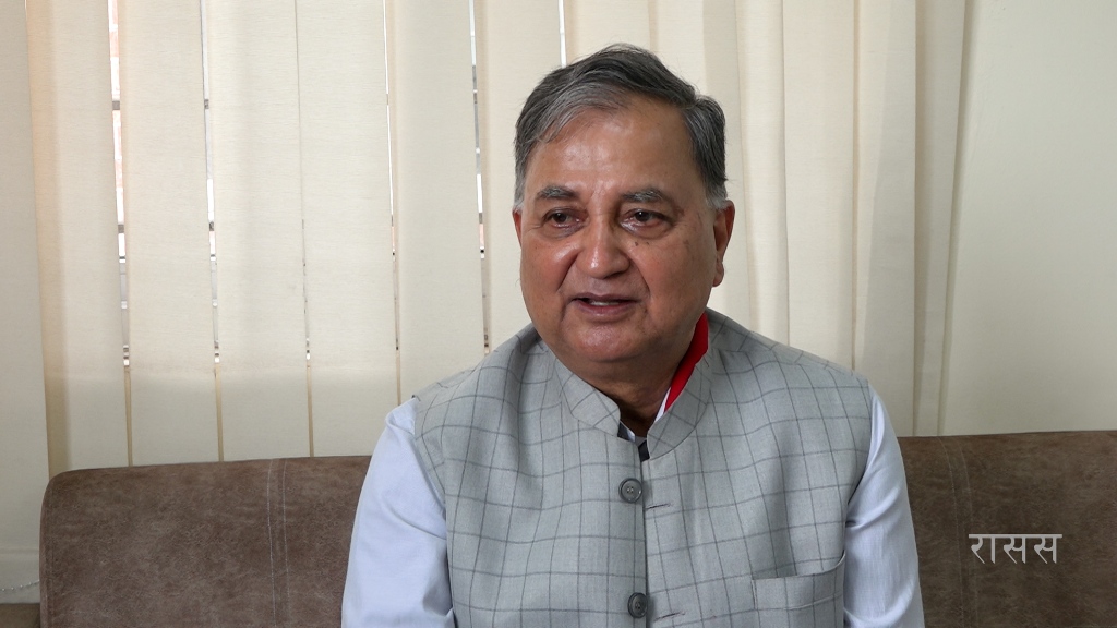 ईश्वर पोखरेल