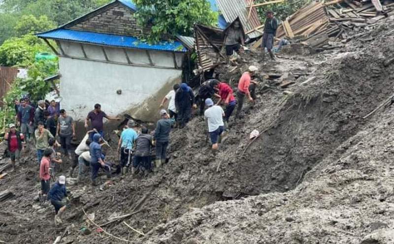 लमजुङमा पहिरो