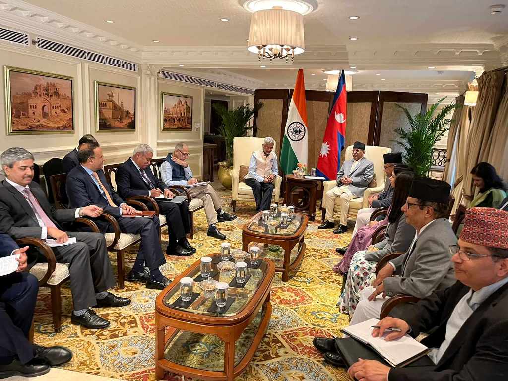 प्रधानमन्त्री प्रचण्ड र एस जयशङ्कर