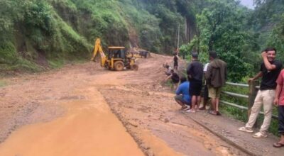 पहिरोले मध्यपहाडी राजमार्ग र कालीगण्डकी 'करिडोर' अबरुद्ध