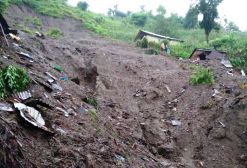 लमजुङमा पहिरो