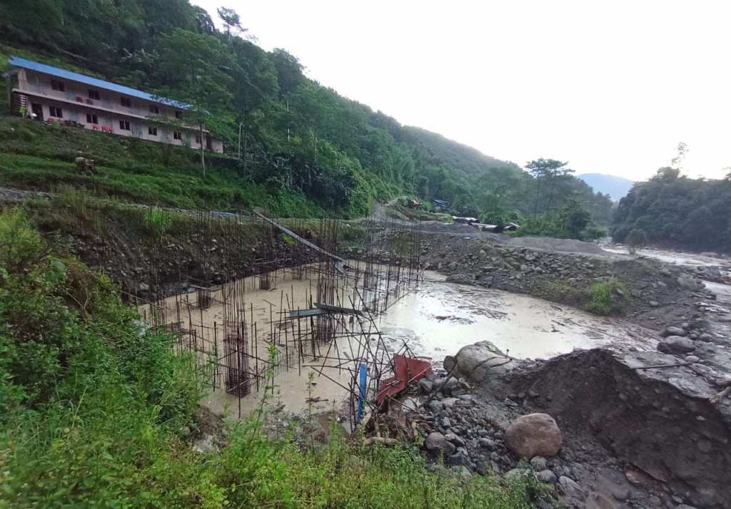 ईखुवा जलविद्युत आयोजना