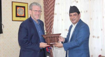 उद्योगमन्त्री भण्डारीसँग अमेरिकी राजदूतको शिष्टाचार भेट