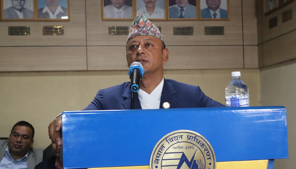 दीपक खड्का