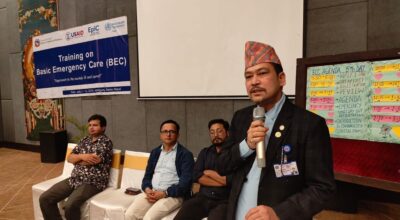 स्वास्थ्यकर्मीलाई तालिम