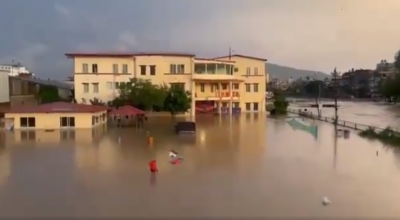 ललितपुरका विभिन्न स्थान डुबानमा, २४ जनाको उद्धार, कान्तिलोकपथ ठप्प