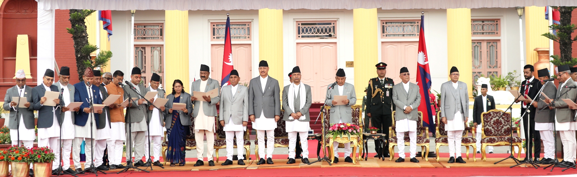नवनियुक्त १९ मन्त्रीहरुले पनि लिए शपथ