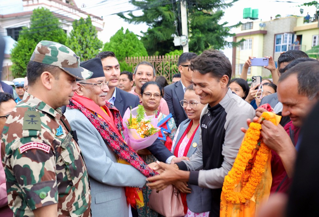 १८ महिनापछि खुमलटार फर्किए प्रचण्ड