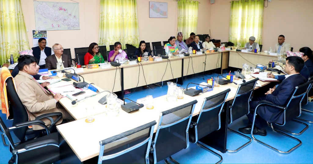 उद्योग तथा वाणिज्य र श्रम तथा उपभोक्ता हित समिति