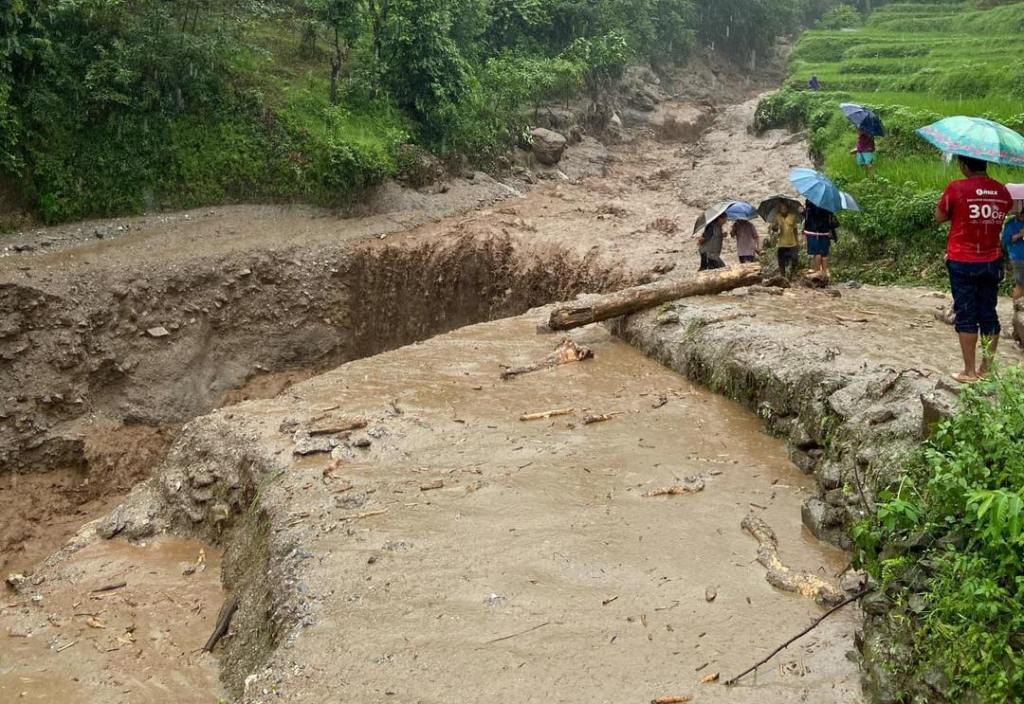 बागलुङको बडिगाड पहिरो