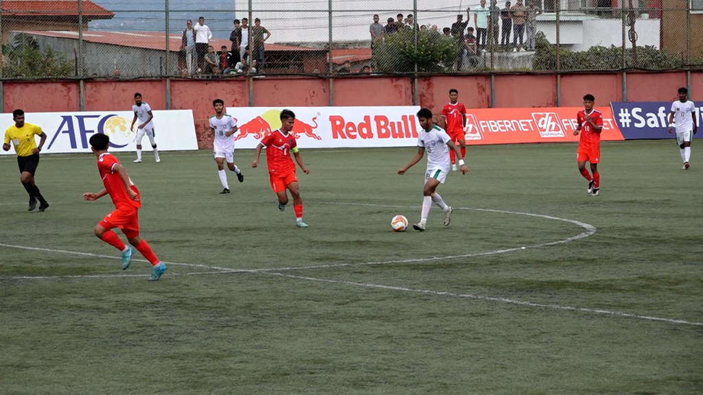 साफ यु–२० च्याम्पियनपशिप फुटबलको उपाधि बङ्गलादेशलाई