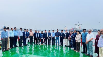 उद्योगमन्त्री भण्डारीद्वारा कोलकत्ता पोर्टको अवलोकन