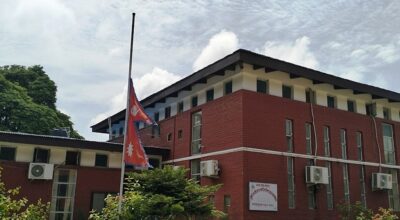 मधेस सरकारले झुकायो राष्ट्रिय झण्डा आधा