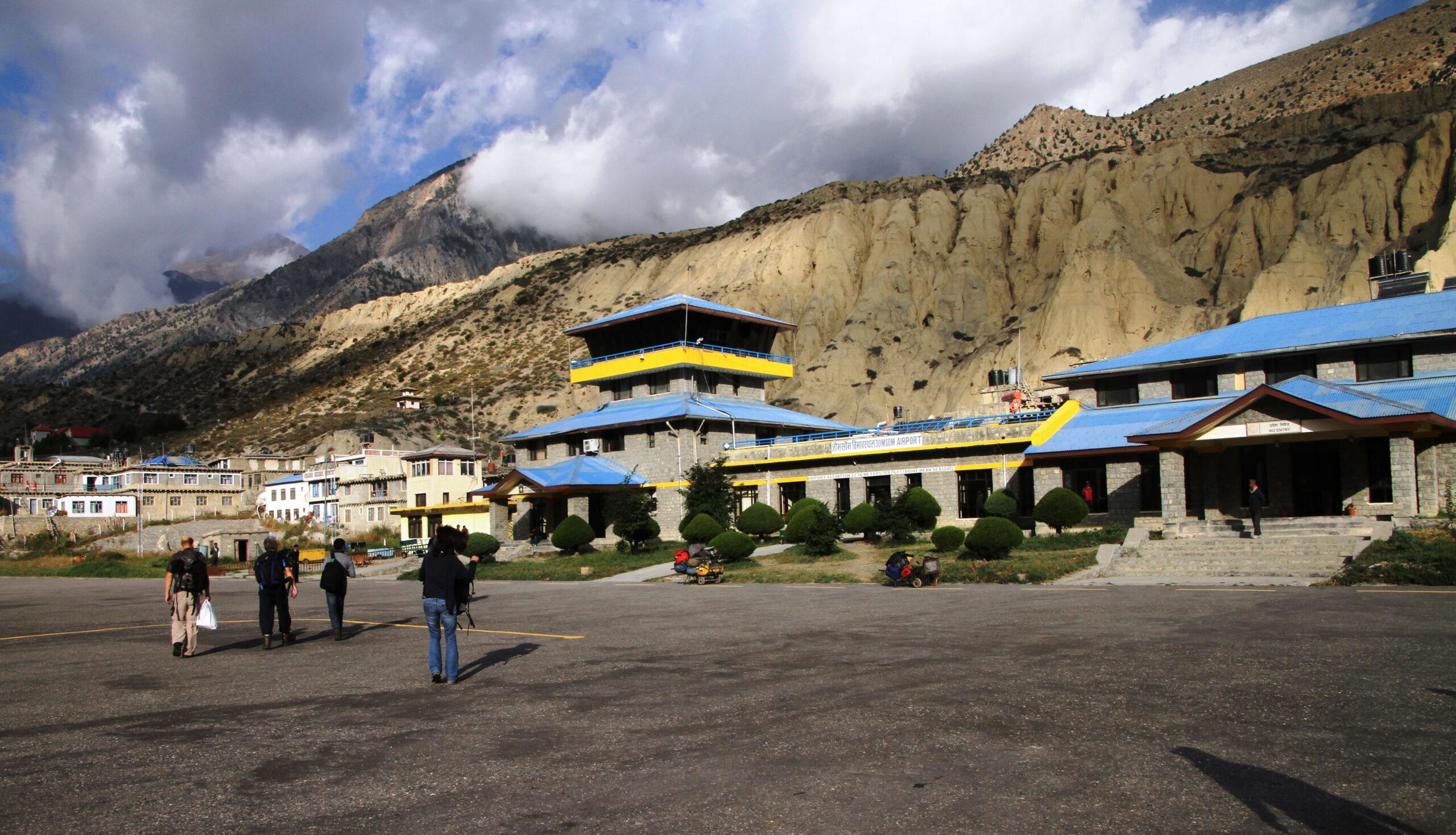 मुुस्ताङको जोमसोम विमानस्थल