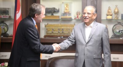 पुष्पकमल दाहाल र रोब फेन