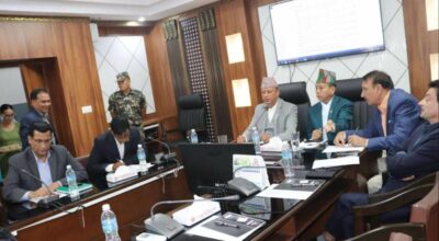 ऊर्जा क्षेत्रको विकासका लागि ऊर्जामन्त्री खड्काद्वारा पूर्वमन्त्रीहरूसँग छलफल