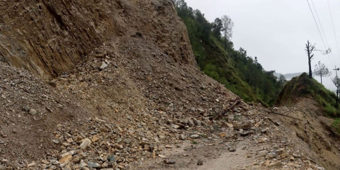 छिन्चु–जाजरकोट सडक अवरुद्ध