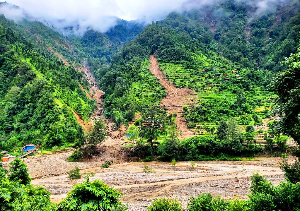 बागलुङ पहिरो