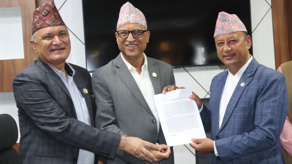 दीपक खड्का